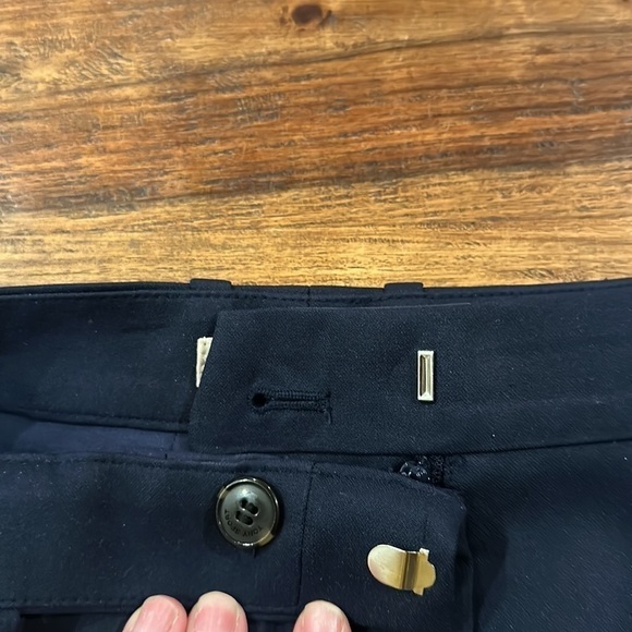 Tory Sport Tech Twill Golf Short in Navy Sz2 - Picture 9 of 14